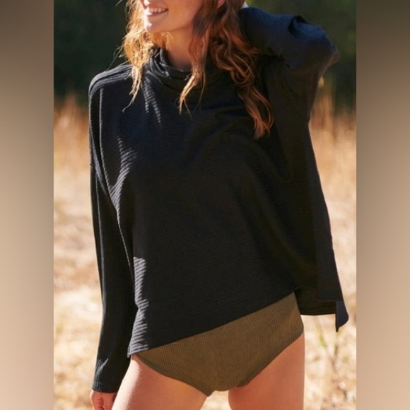 Free People Movement Ribbed Turtleneck Can't Handle This Dark Navy Blue Size LG - Picture 1 of 15